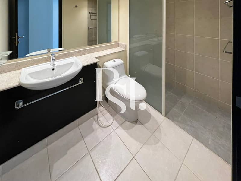 11 al-reef-khalifa-city-abu-dhabi-bathroom (1). jpg