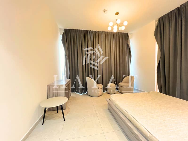 3-BR l Spacious with Balcony View l Vacant 3-BR l Spacious with Balcony View l Vacant