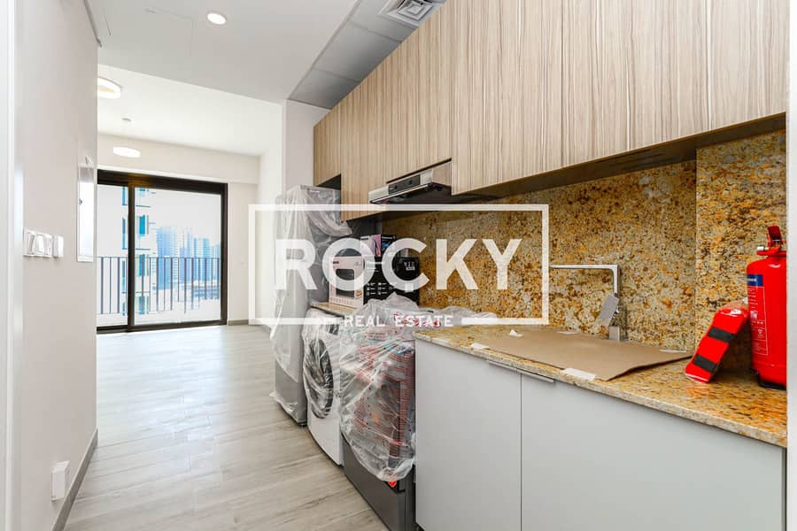 5 JVC - 007 Building - Residence-5551. jpg