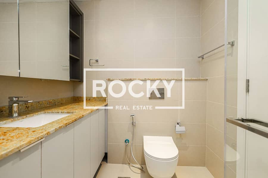 13 JVC - 007 Building - Residence-5554. jpg