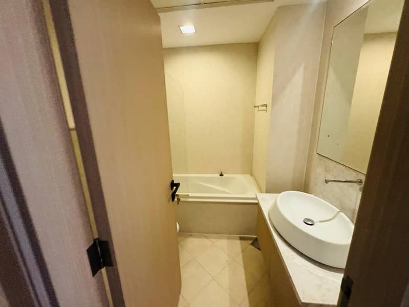25 cdde2a22-37fb-4a49-9d09-0b666d8f289b. jpg