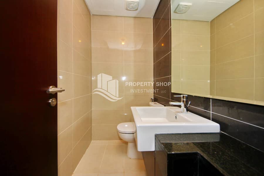9 1-bedroom-abu-dhabi-apartment-al-reem-island-marina-square-al-maha-tower-powder-room. JPG