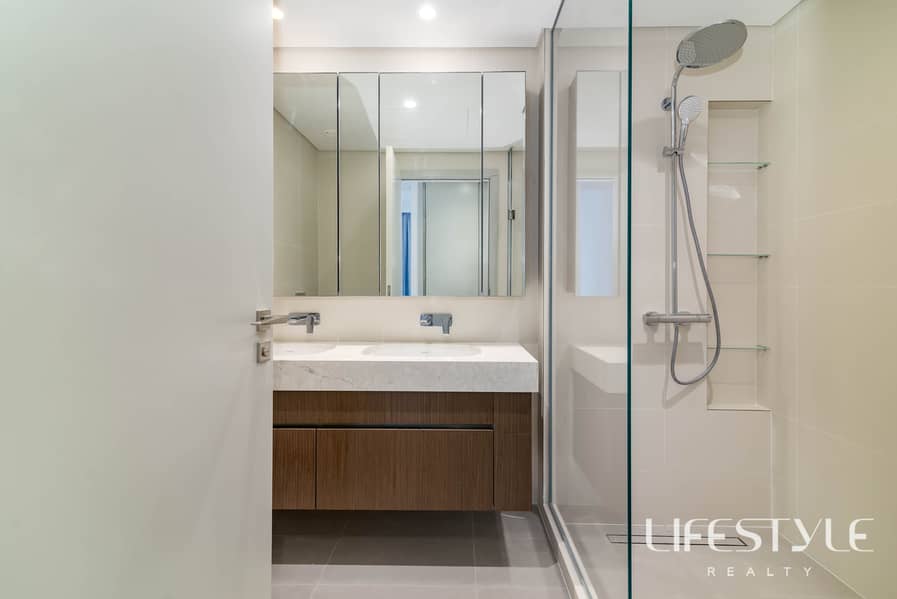 19 BEACH ISLE 2BR APT M02-18. JPG