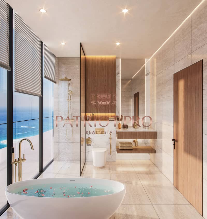 35 Penthouse-bathroom. jpg