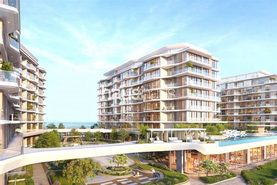 Beachfront Living| Fully furnished| Prime Location Beachfront Living| Fully furnished| Prime Location
