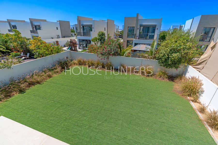 Big Plot | Landscaped | Negotiable price Big Plot | Landscaped | Negotiable price