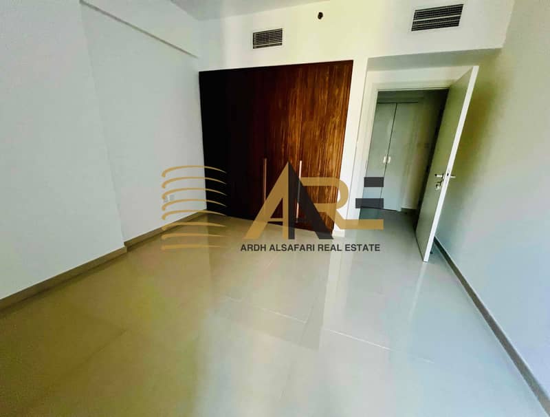 11 fafd10aa-042a-4cfd-b74d-db5d2a3079f4. jpg