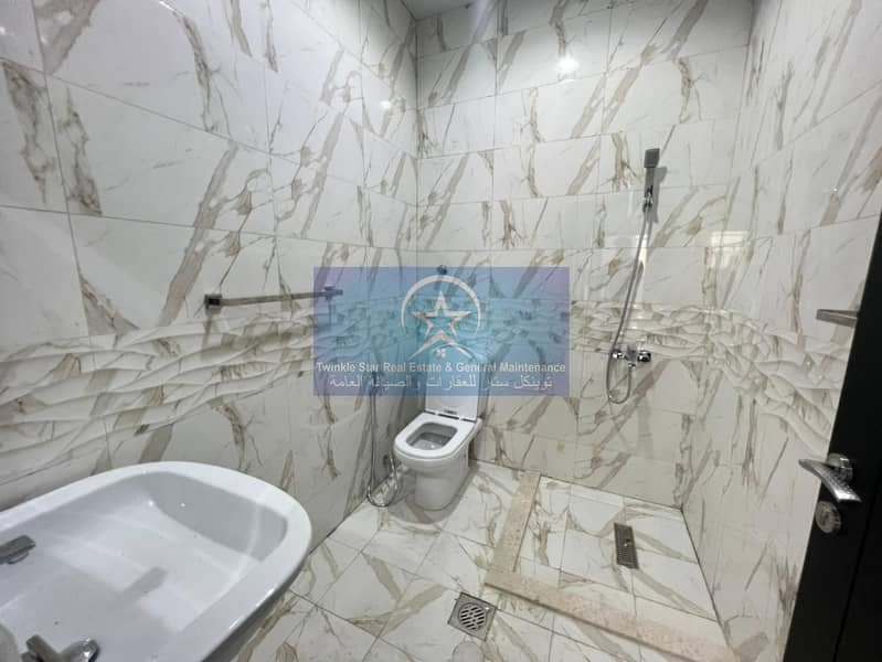 6 3b037adc-63fe-4d79-afee-5cf32e1c0bb0. jpg
