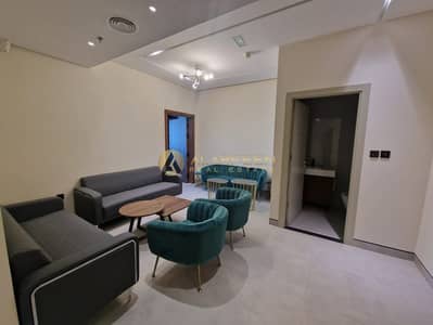 مکتب  للايجار في أبراج بحيرات الجميرا، دبي - IMG-20250320-WA0397. jpg