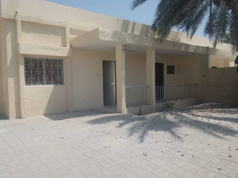 3 bhk with hall, 2 baths, hoash, ceramic flooring, big kitchen in Ghafia area
