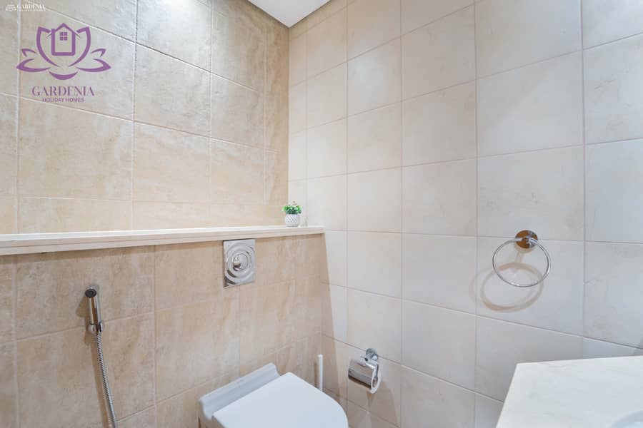 8 Guest bath 2. jpg