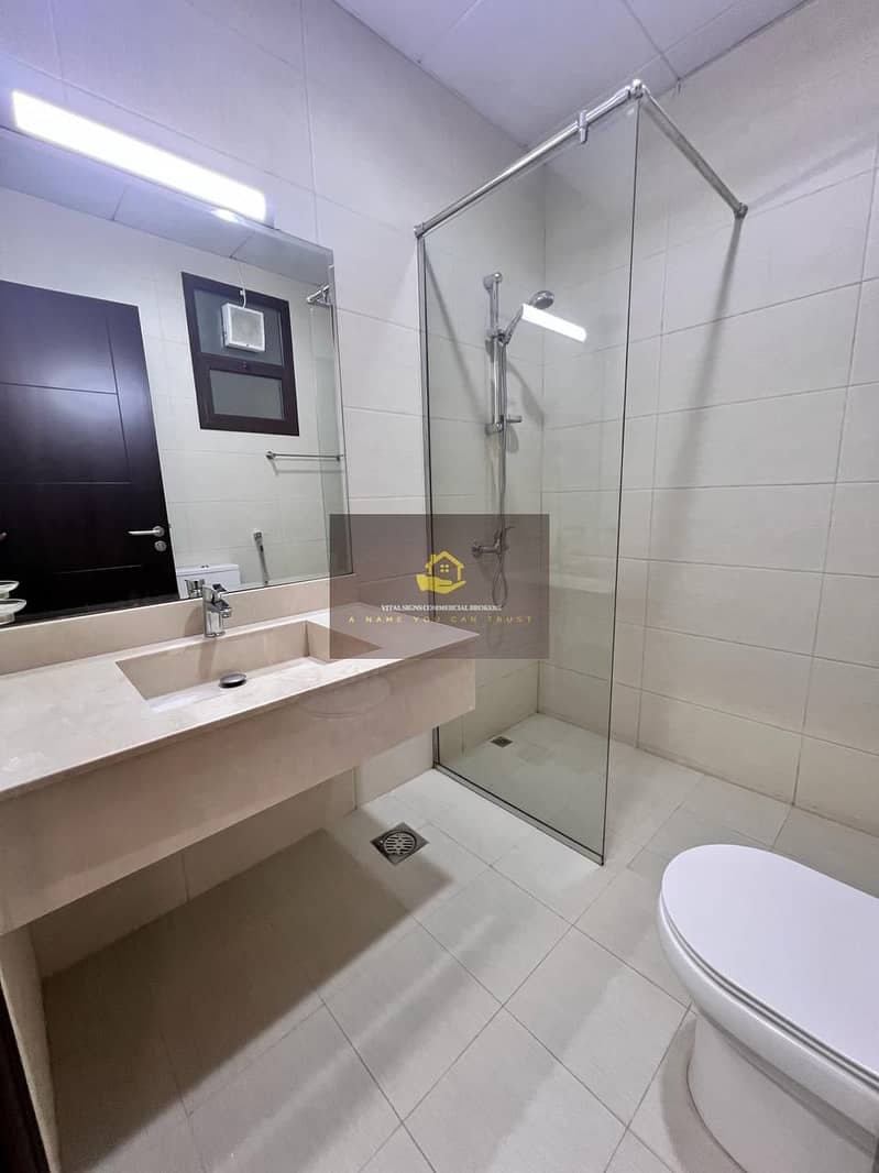 9 21d3b0eb-1bee-4ef9-bed6-1de4d5f12b4a. jpg