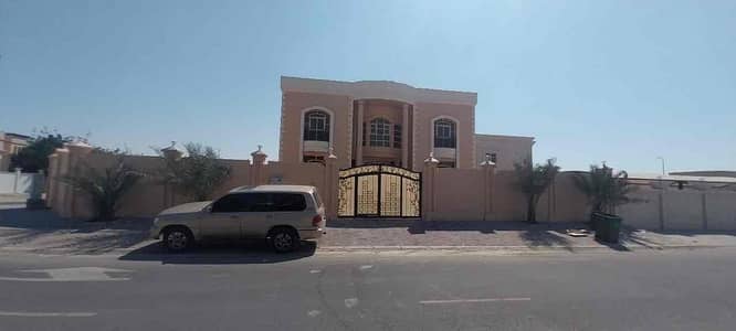 Here is a special announcement for the villa:  An irreplaceable opportunity to own a luxury villa in Ajman - Al-Hamidiya!  A wonderful two-storey villa, containing:   5 master bedrooms with modern design.   A large council suitable for receptions.