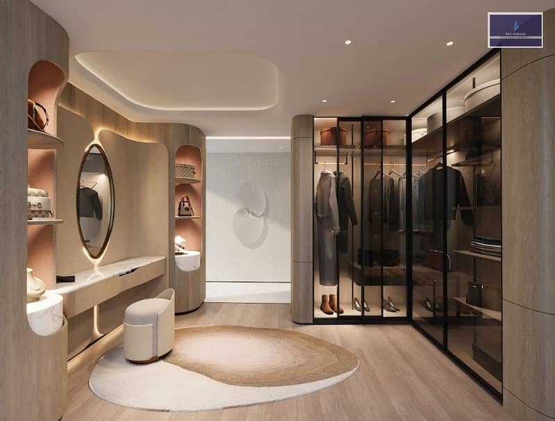 29 Penthouse closet. jpg