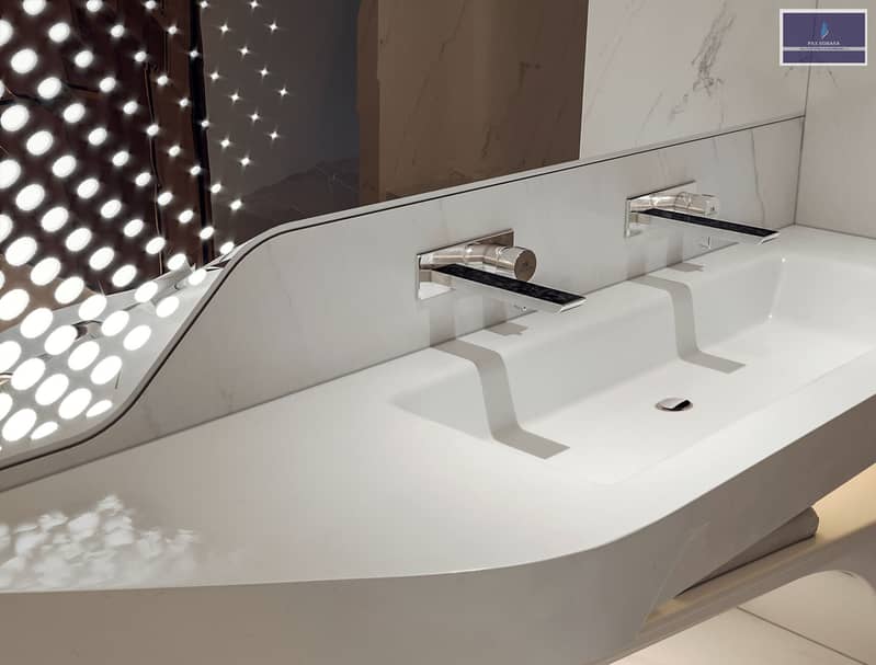 19 Restroom_03. jpg