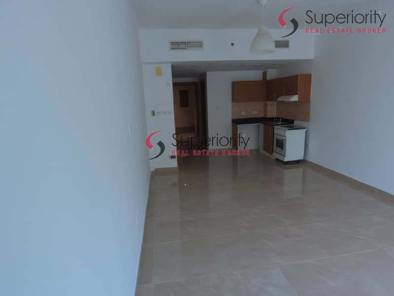 Hot Deal | Perfect Studio 4 Cheques - Image 7