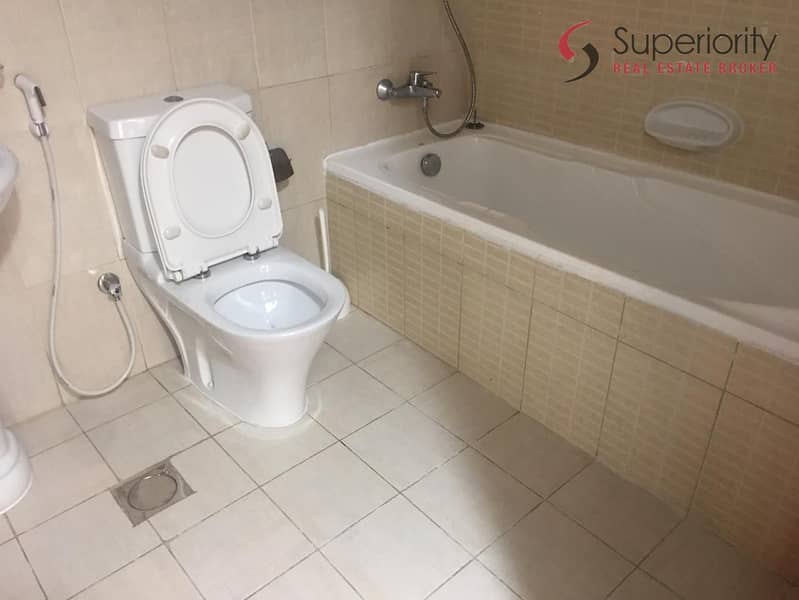 Hot Deal | Perfect Studio 4 Cheques - Image 16