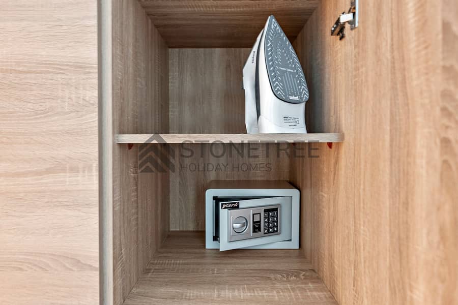 12 EDR_8100. jpg