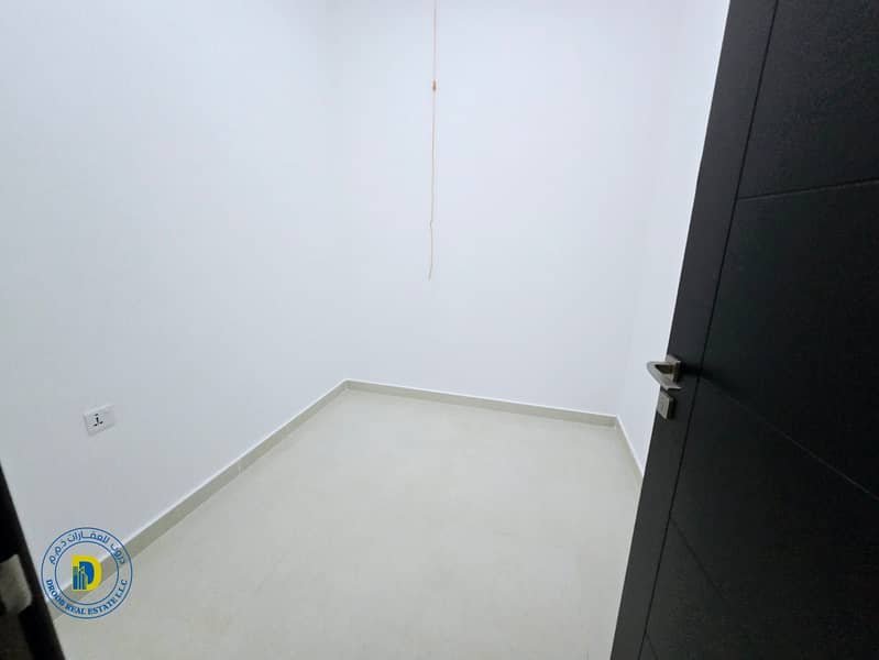 32 WhatsApp Image 2024-10-15 at 9.26. 11 PM. jpeg
