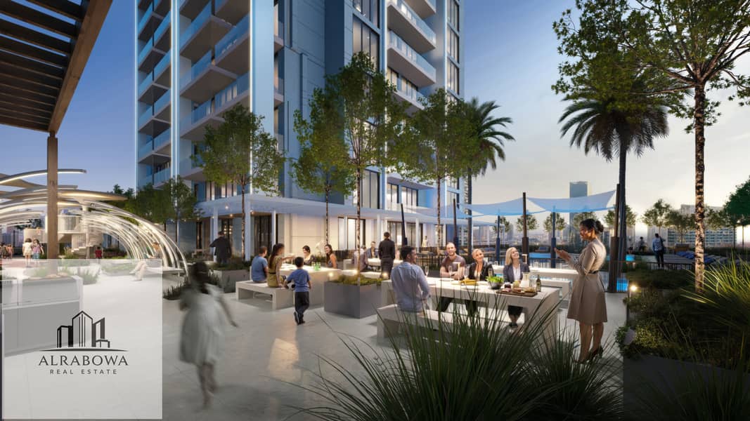 4 Outdoor Dining Area. jpg