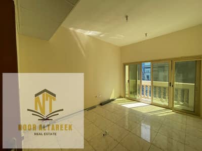 For annual rent, a one-bedroom apartment with a balcony and an open view, at an attractive price and payment facilities.