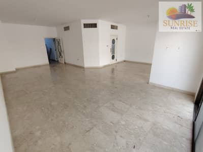 4 Bedroom Villa for Rent in Al Wahdah, Abu Dhabi - 00. jpg