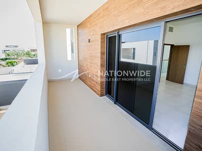 5 Bedroom Villa for Sale in Yas Island, Abu Dhabi - Spacious|Double Row| Prime Area|Community View