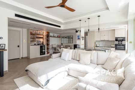 2 Bedroom Apartment for Sale in Dubai Marina, Dubai - Fully Renovated | Exceptional Quality
