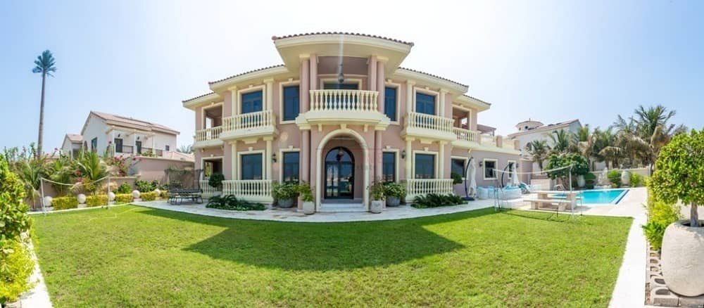 Upgraded 6BR Maid Signature Villa on Tip Frond C Palm Jumeirah
