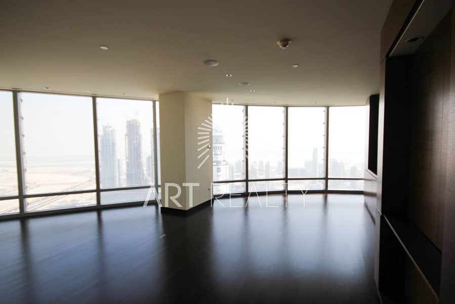 7 Living Room_02. jpg