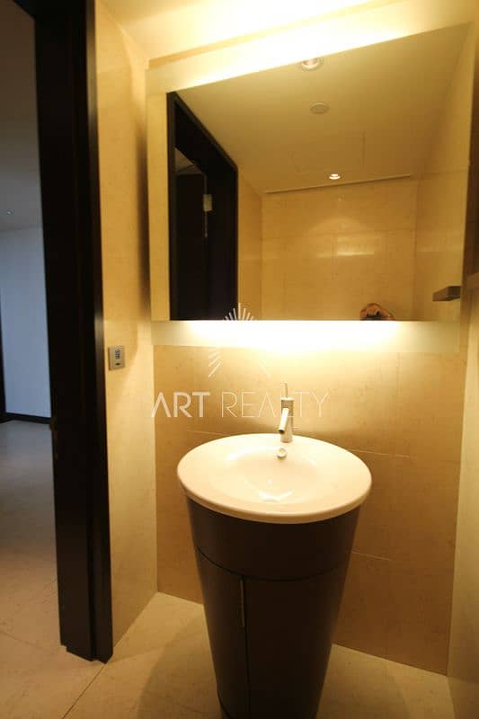 18 Powder room. jpg