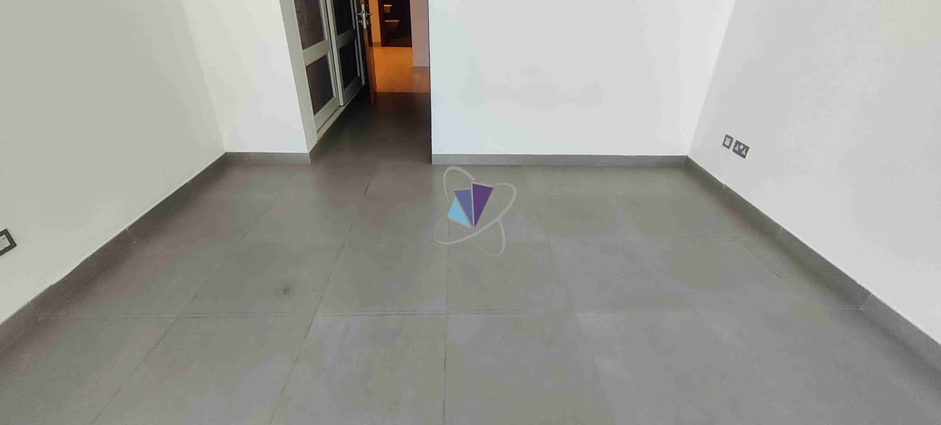 13 1000461499. jpg
