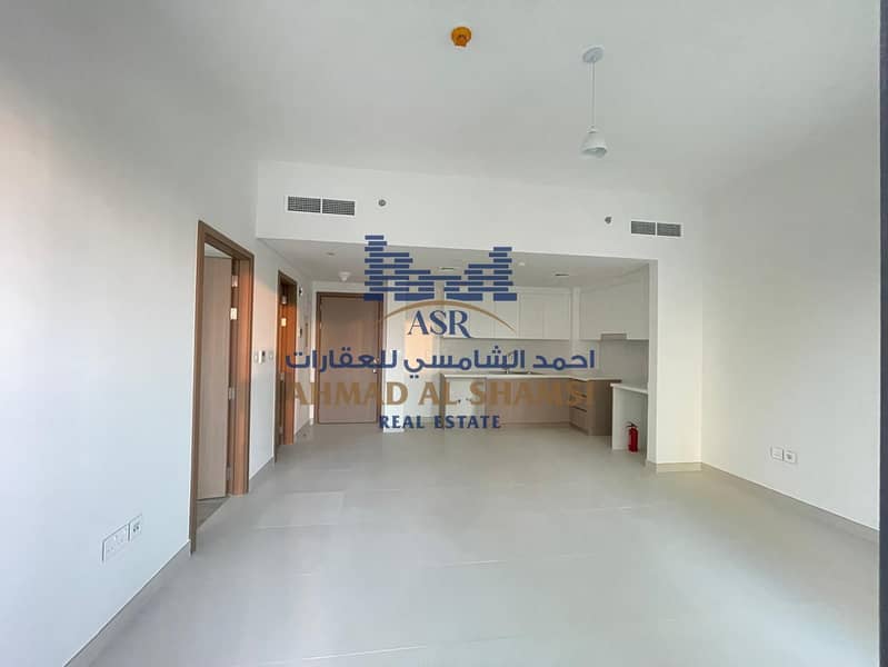 7 e7300293-09f5-454d-bf33-81051ac99872. jpeg