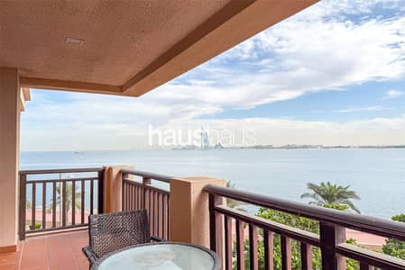 1 Bedroom Apartment for Sale in Palm Jumeirah, Dubai - Vacant | Rare 1,524 sq. ft | Burj Al Arab View