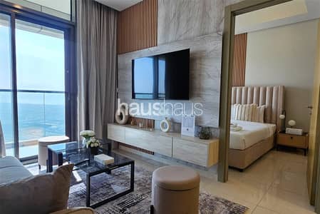 2 Bedroom Flat for Sale in Business Bay, Dubai - High Floor | Vacant and Furnished | Value