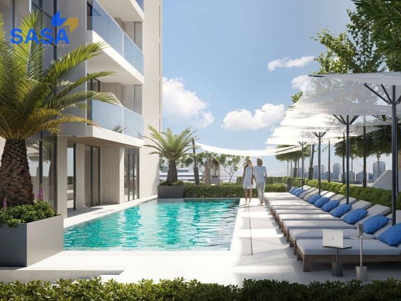 18 Swimming Pool. jpg