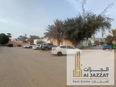 للبيع فيلا عدادين استثمارية زاوية على شارعين في منطقة الصبخه الشارقة