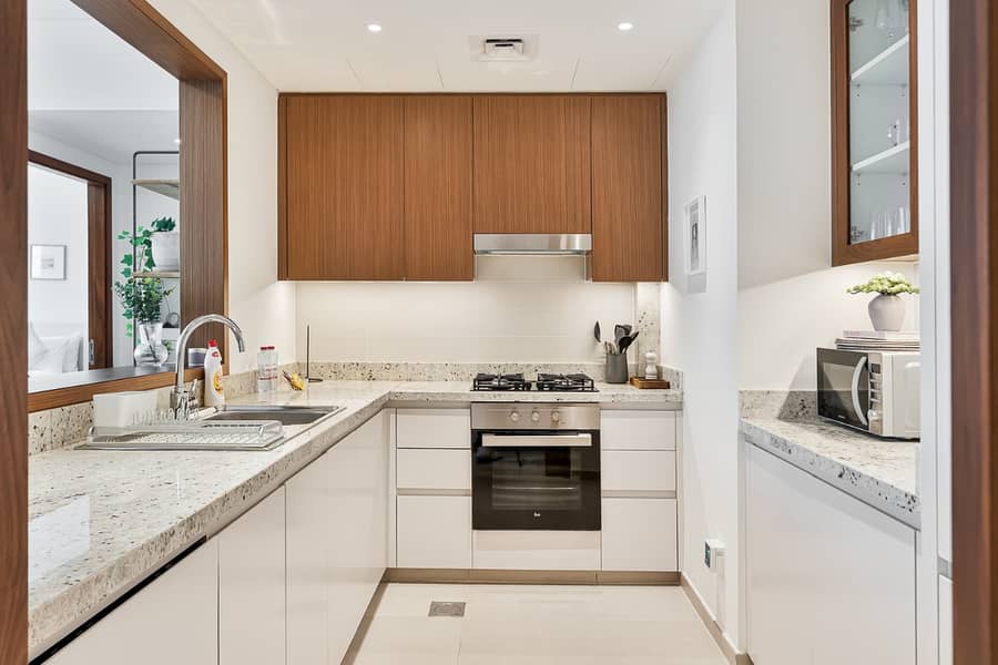 4 Full Kitchen (3). jpeg