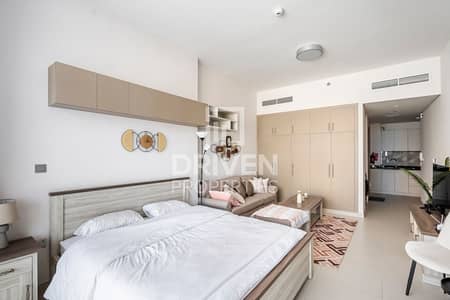 Studio for Rent in Al Jaddaf, Dubai - Furnished and Prime Location | Vacant Studio