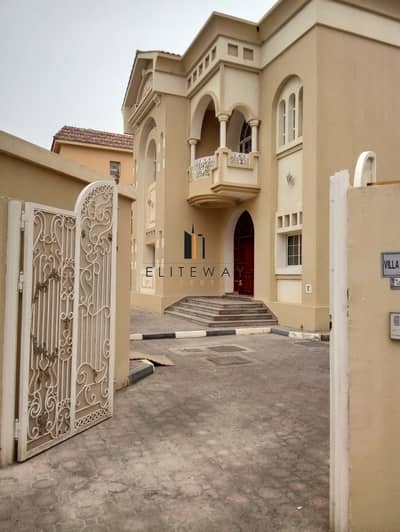 Great Offer: 5 bedrooms Spacious Villa Great Offer: 5 bedrooms Spacious Villa
