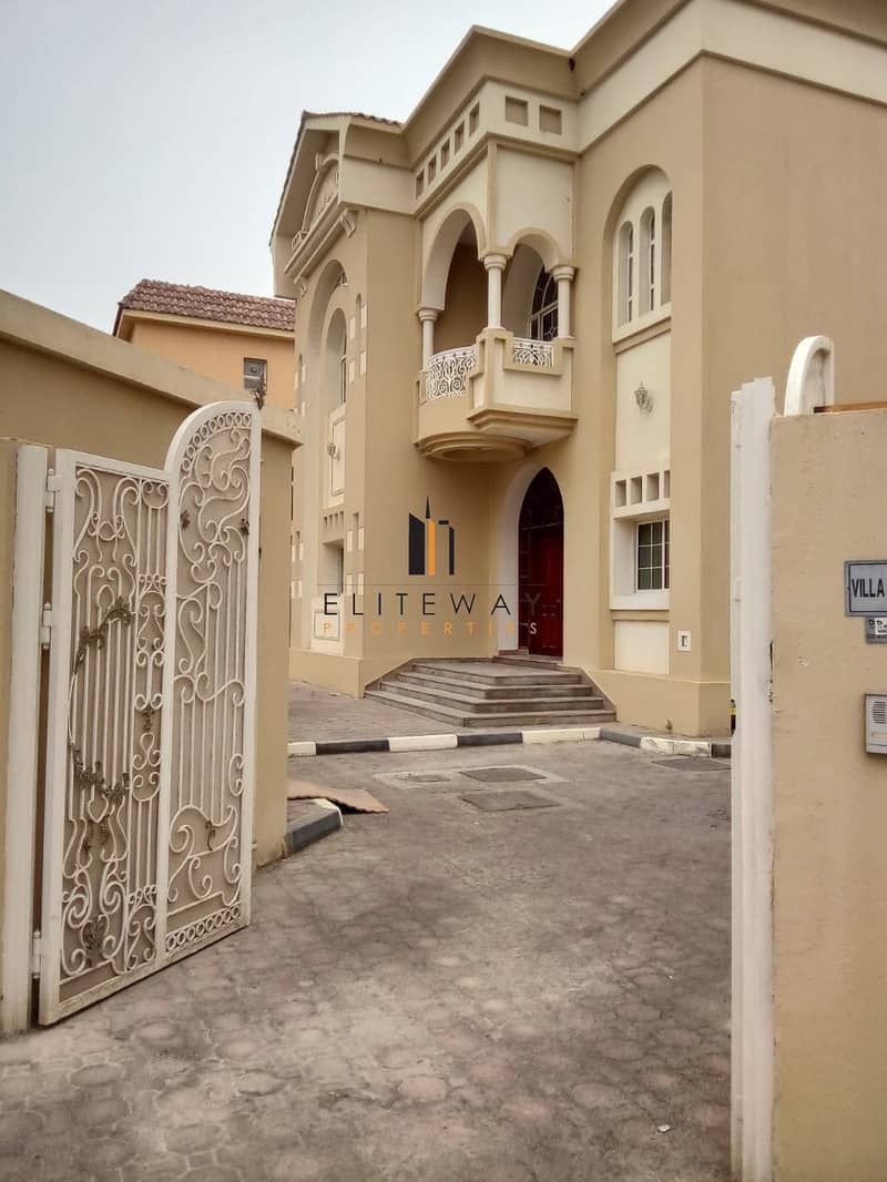 Great Offer: 5 bedrooms Spacious Villa Great Offer: 5 bedrooms Spacious Villa