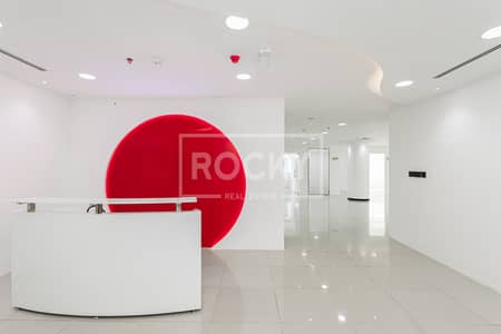 Office for Rent in Barsha Heights (Tecom), Dubai - Spacious Fitted and Partitioned | Close to Metro