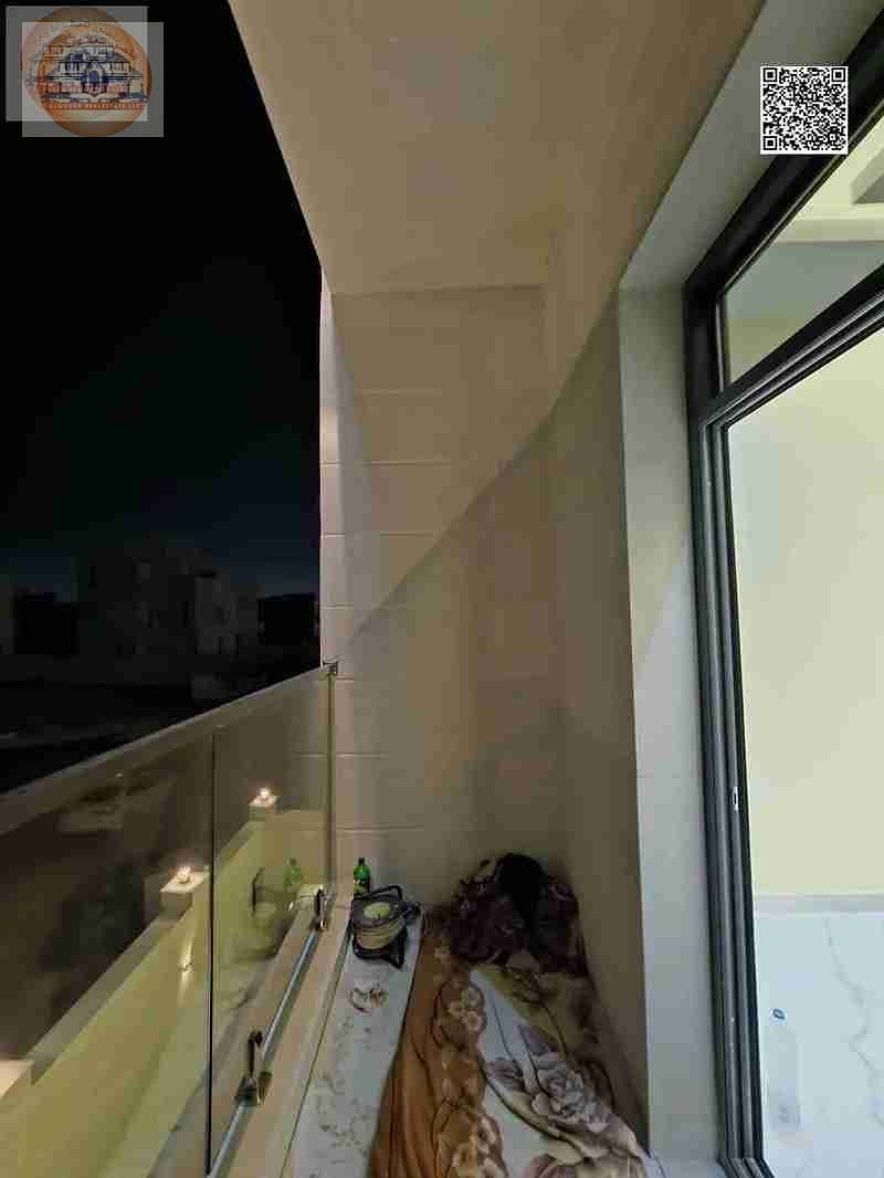 25 1000867717. webp