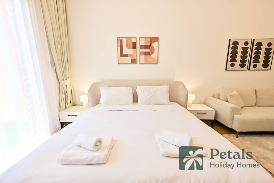 Step Into Comfort and Elegance at Rose 1, JVC