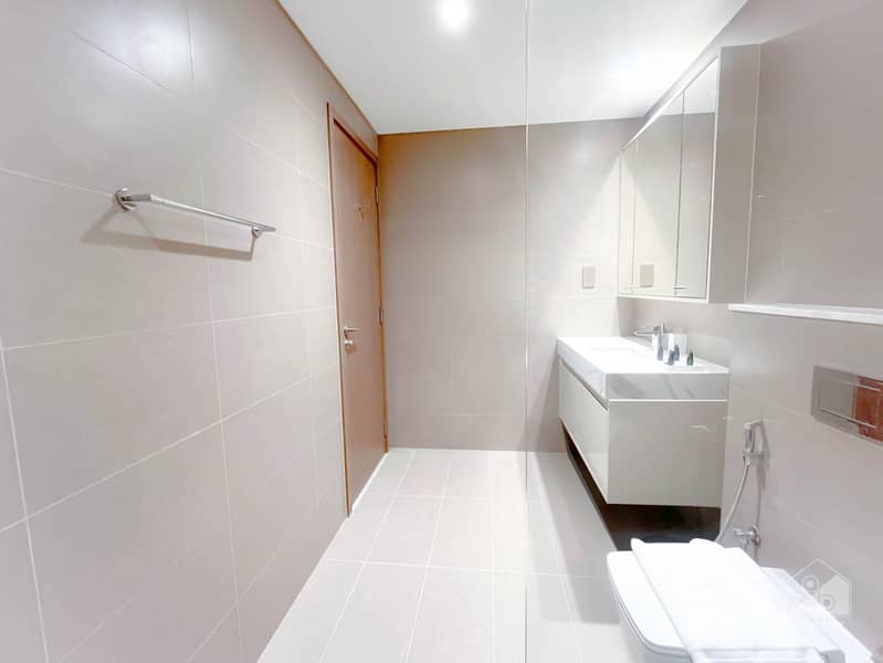 25 Burj Royale Apartment_3401- Master Bedroom 8. jpg