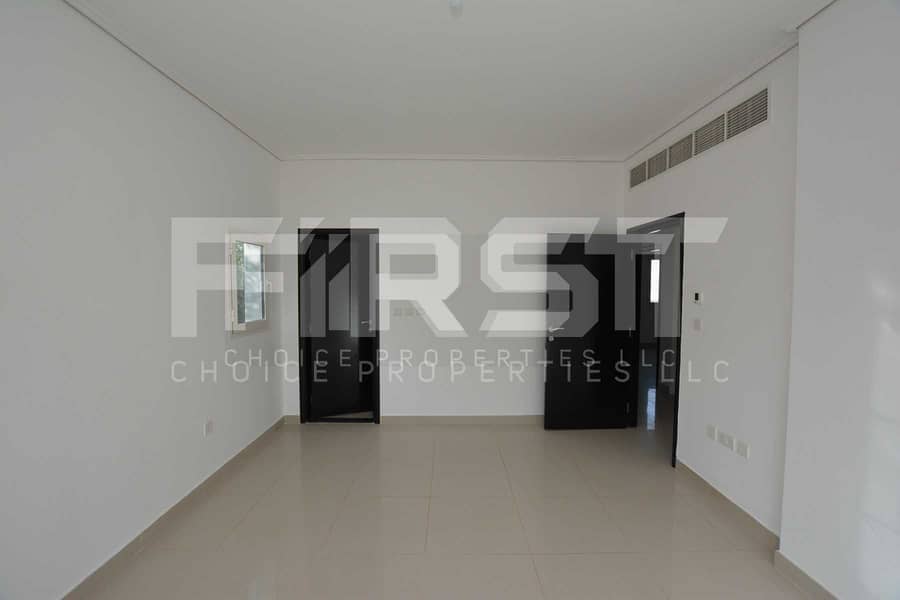 9 Internal Photo of 5 Bedroom Villa in Al Reef Villas 348.3 sq. m 3749 sq. ft (77). jpg