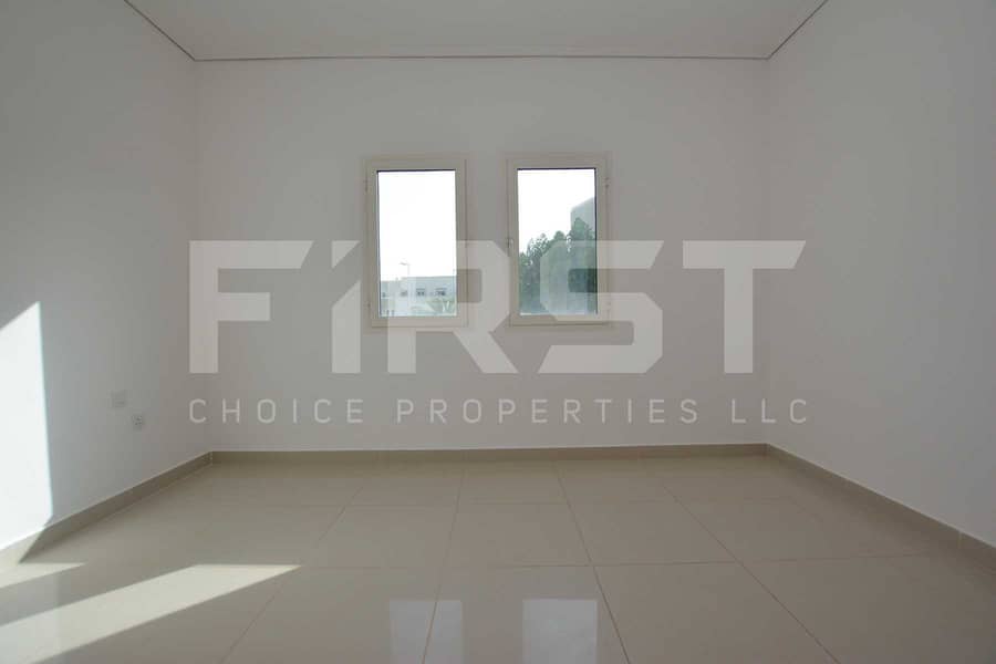 10 Internal Photo of 5 Bedroom Villa in Al Reef Villas 348.3 sq. m 3749 sq. ft (83). jpg