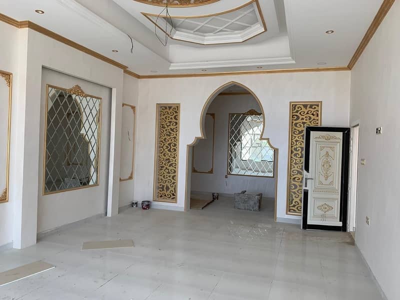 villa for sale in Fujairah! 10 Bedroom