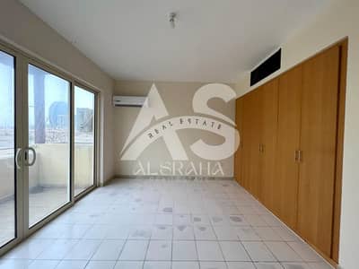 Vacant | Luxury Townhouse | Spacious Unit