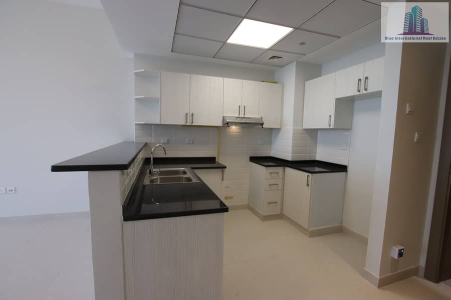 2 1 Bed Al Waleed Building IC7. jpeg